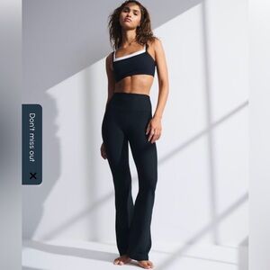 A&F YPB sculptLUX Flare Legging S short